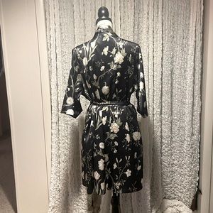 Elegant floral robe